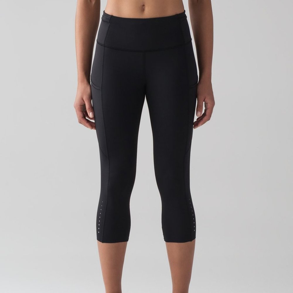 Lululemon Black Fast & Free Crop Leggings (19")